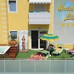 Hotel Lilia 3*
