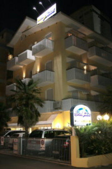 Hotel Lilia 3*